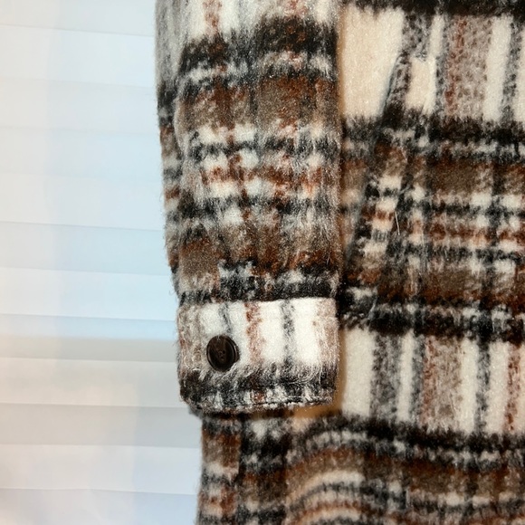 Blank NYC Cassie Plaid Shacket Size Medium - Picture 7 of 15